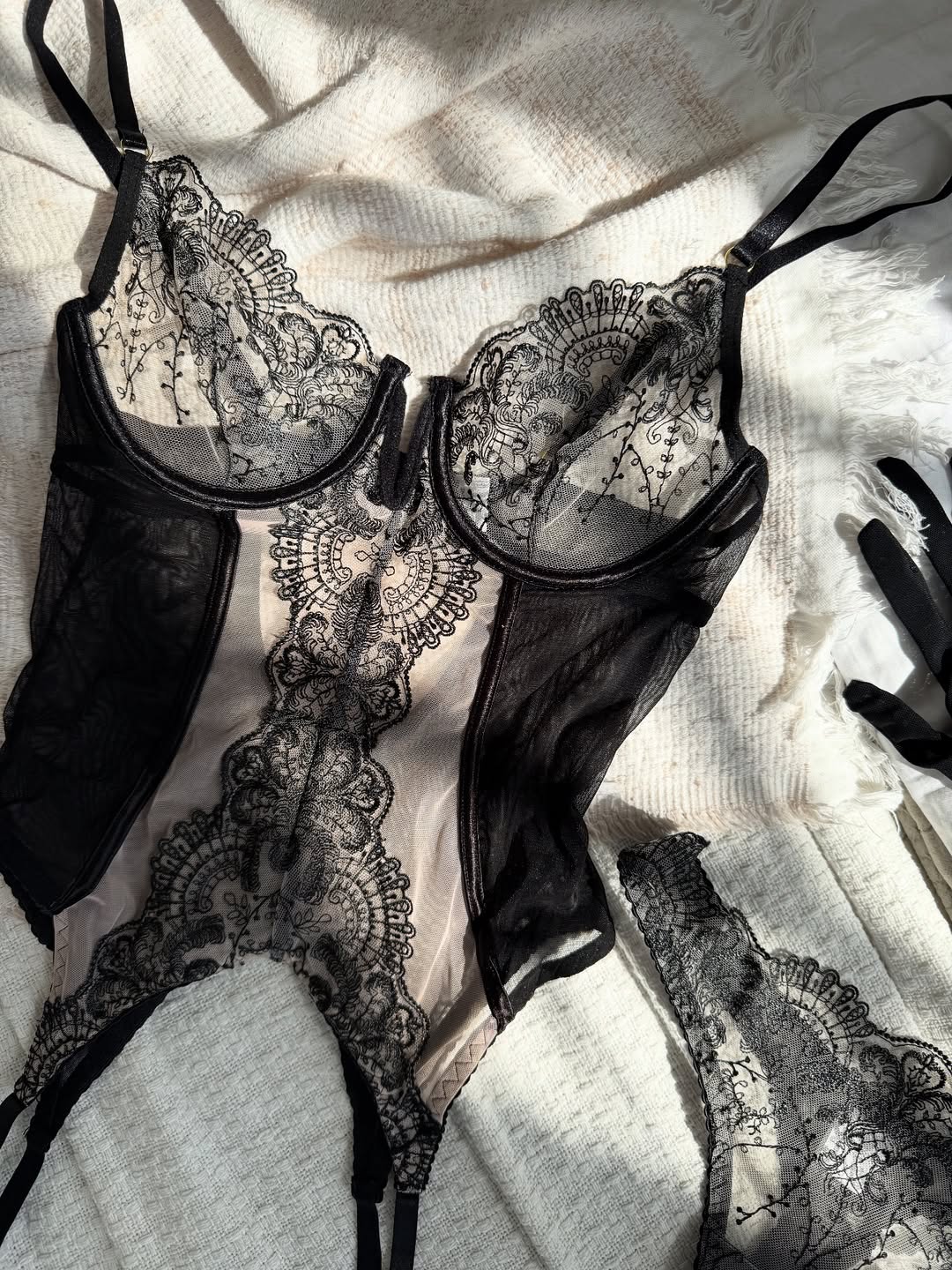 Valentina Lace Lingerie Set